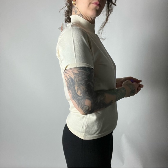 NWT VINTAGE Silk Blend Mock Neck Cream Short Sleeve Sweater Womens Small - Picture 3 of 6